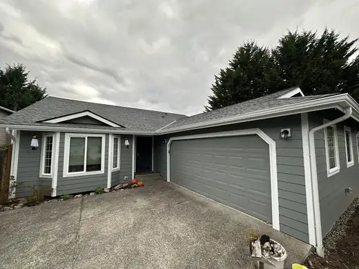Siding Replacement project photo 5