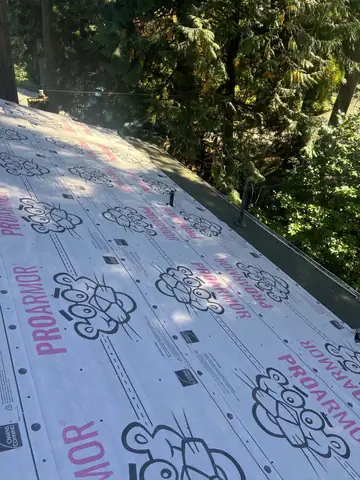 Owens Corning underlayment on a roof deck